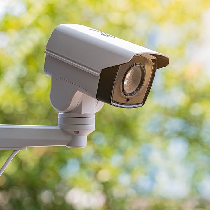 Cámara de seguridad tradicional